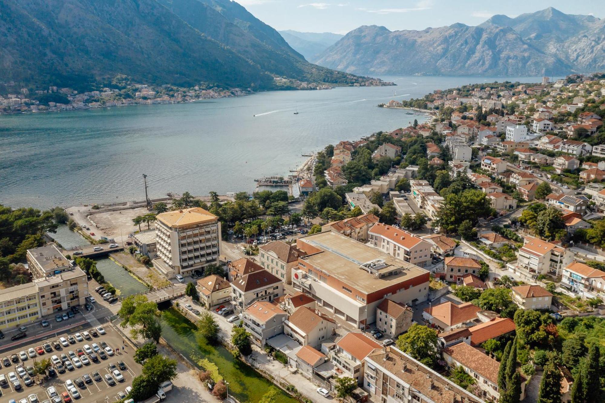 Kotor Central Point Exterior photo